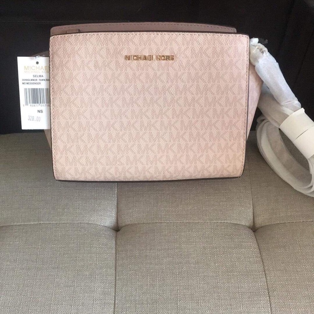 Selma Medium Crossbody Ballet/Fawn SOLD